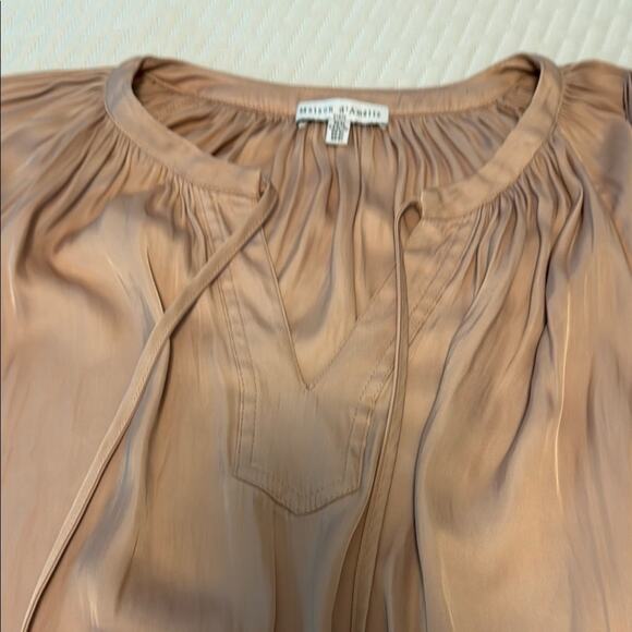 Beautiful Long Sleeve Blush Top Size XL - Picture 3 of 7
